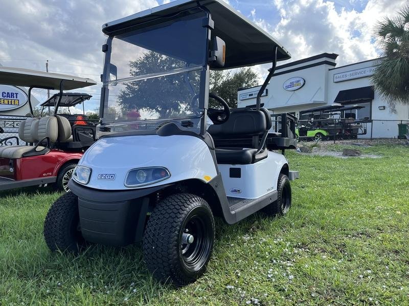 2023 E-Z-GO RXV® EX1 Gas
