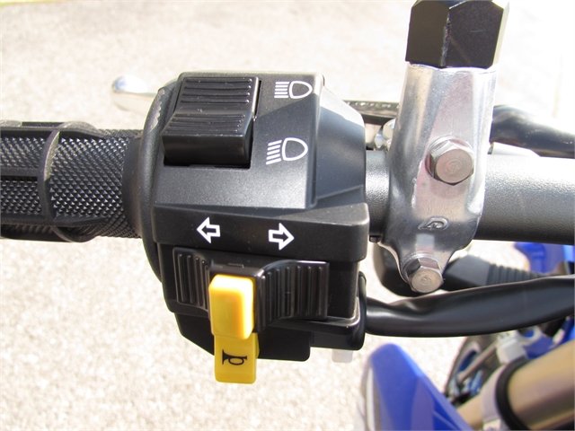 2023 SUZUKI DR-Z400SM