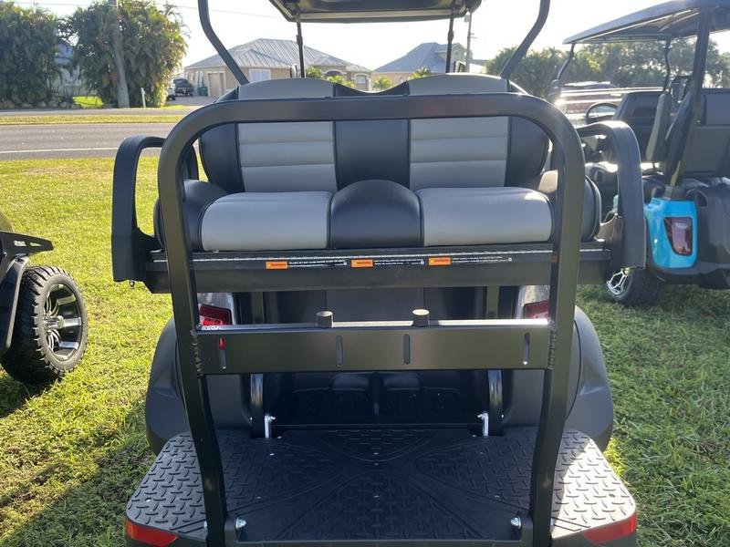 2023 Club Car® Onward® Lifted 6 Passenger Gas